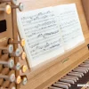 Beleuchtete Registerzüge im klassischen Stil der Gloria Concerto Plus Positiv 2-36