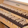 Detailaufnahme der hochwertigen Verarbeitung der Gloria Concerto Plus Positiv 2-36 Digitalorgel