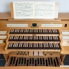 Klaviatur der Gloria Concerto Plus 3-51 DLX mit drei Manualen und präziser Druckpunktsimulation