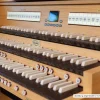 Klaviatur der Gloria Concerto Plus 3-51 mit drei Manualen und präziser Druckpunktsimulation